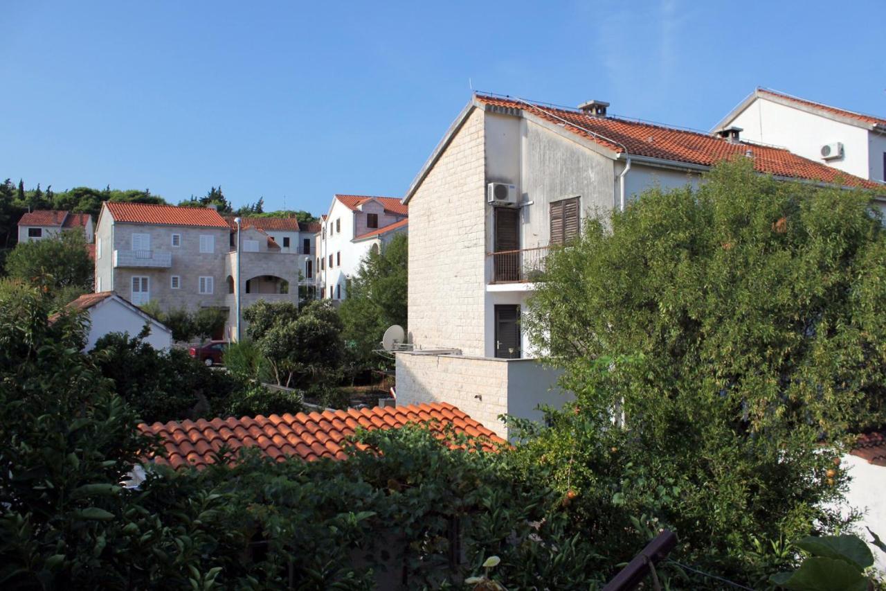Apartments And Rooms With Parking Space Supetar, Brac - 5658 Exterior foto